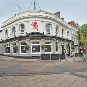Hotel Oyo The Red Lion Luton (Bedfordshire)